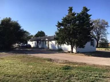 Main picture of Pinecrest Apartments