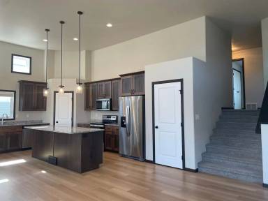 Main picture of 2717 12th St W