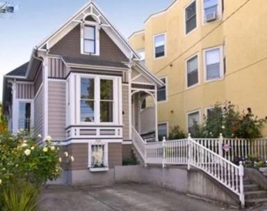 Main picture of 2160 NW Everett St
