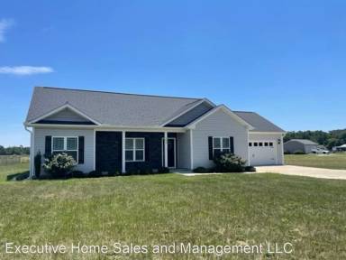 Main picture of 692 S Beston Rd