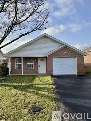 Main picture of 353 Catalpa Cir