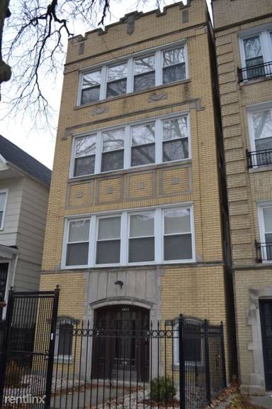 Main picture of 3653 W Belle Plaine Ave
