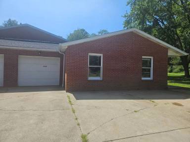 Main picture of 4420 Lovers Ln