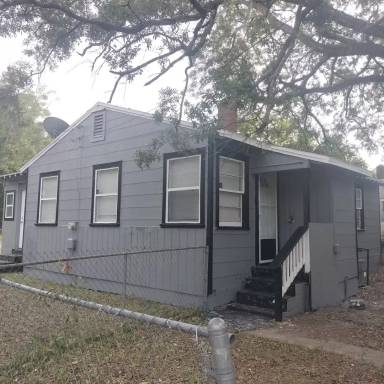 Main picture of 1611 W 34th St