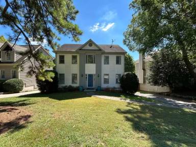 Main picture of 1625 Loring Dr NW