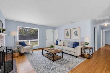 Main picture of 1714 Pole Line Rd