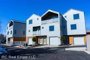 Main picture of 30515 SW Magnolia Ave