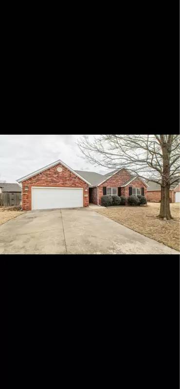 Main picture of 2584 N Shadow Crest Dr