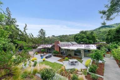 Main picture of 26 Mount Whitney Dr