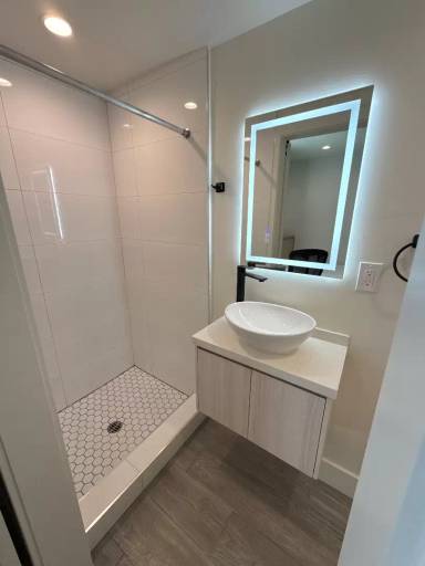 Main picture of 803 W 30th St