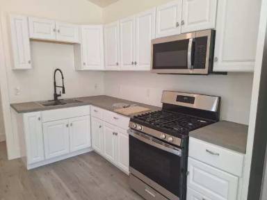 Main picture of 2332 Cambridge St
