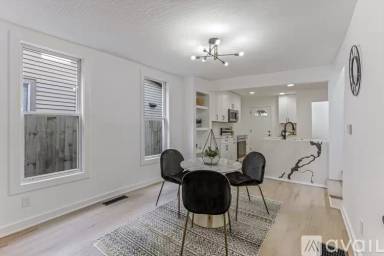 Main picture of 502 E Beck St