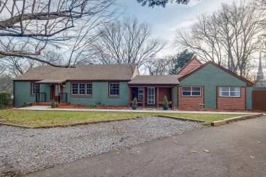 Main picture of 1711 Golf St