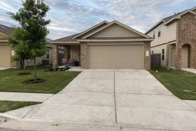 Main picture of 7020 Razors Edge Dr