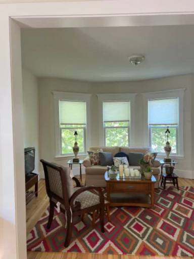 Main picture of 681 Winchester Ave