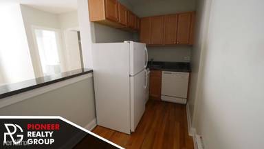 Main picture of 511 W Melrose St