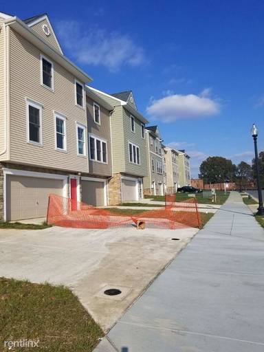 Main picture of 1007 - 400 Xenia St SE Unit 1