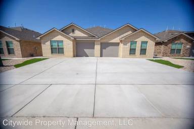 Main picture of 2117 N Avenue K