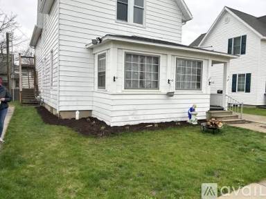 Main picture of 209 E Woodworth St