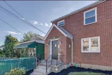 Main picture of 350 W 12th Ave