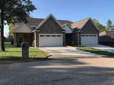 Main picture of 11975 Village Cir