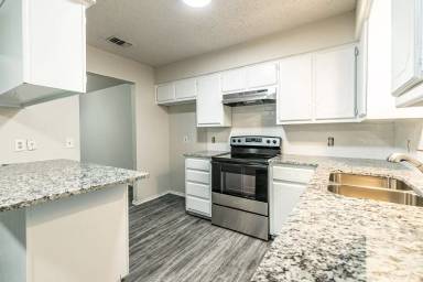 Main picture of 11 Wagnon Dr