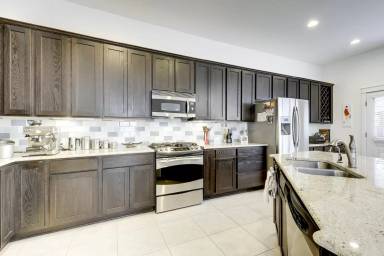 Main picture of 4136 Berkman Dr