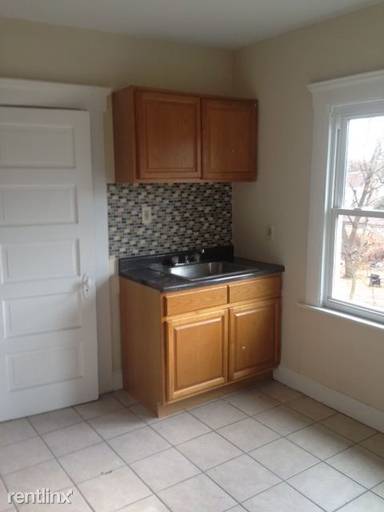 Main picture of 97 Shepard St