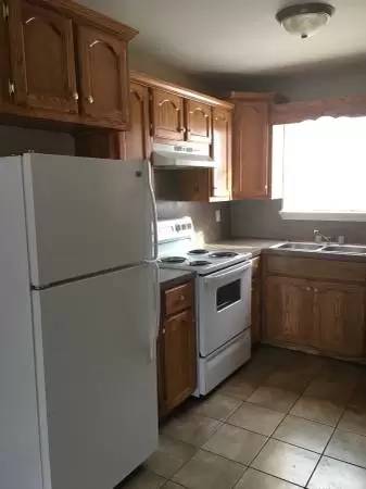 Main picture of 1007 W Caffery Ave