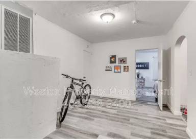 Main picture of 3118 NW 12th St