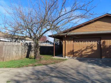 Main picture of 1785-1787 W 18th Ave