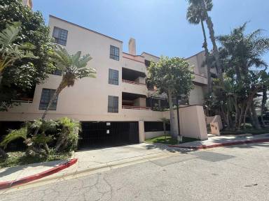 Main picture of 941 W Carson St