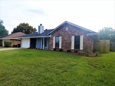 Main picture of 5604 Hollyhock Ln