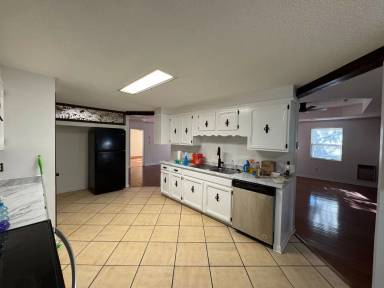Main picture of 408 3rd Ave NW