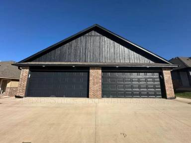 Main picture of 11504 Mackenzie Way