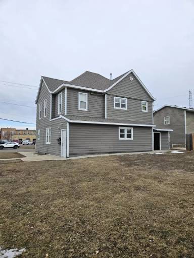 Main picture of 600 S Dakota Ave