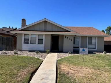 Main picture of 2017 E Vassar Dr