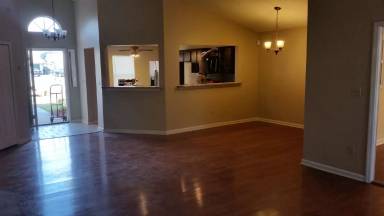 Main picture of 8 Saint Ives Ct