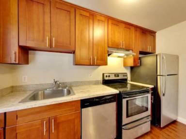 Main picture of 240 CUMBERLAND Apartments