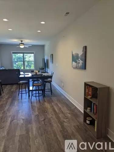 Main picture of 1300 Stoney Ridge Blvd