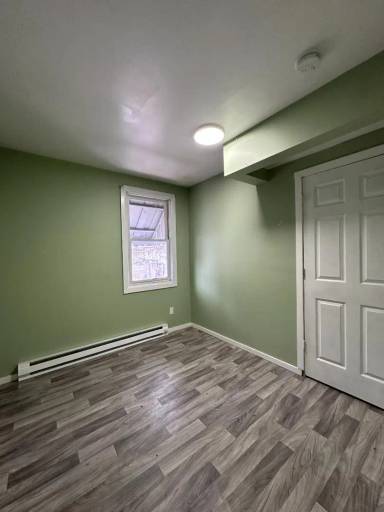 Main picture of 606 W Main St