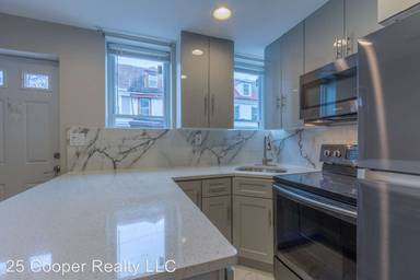 Main picture of 4516 Hedge St