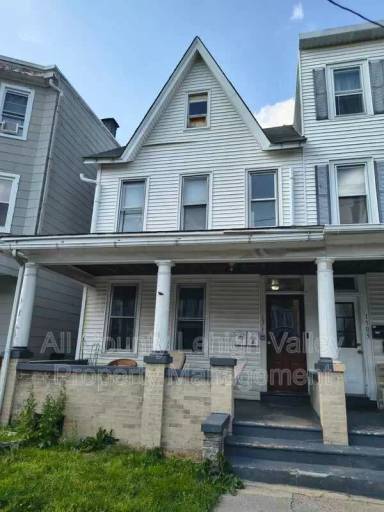 Main picture of 1507 Washington St