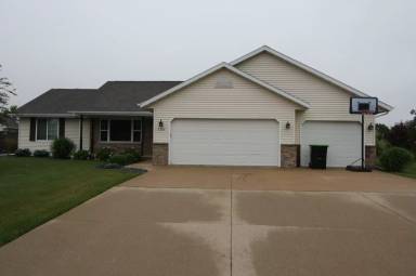 Main picture of W5353 Amy Ave