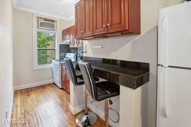 Main picture of 264 Withers St