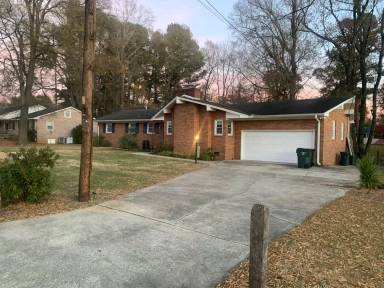 Main picture of 711 Maryland Ave