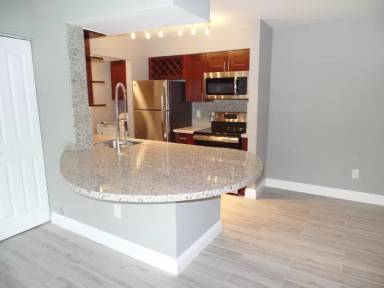 Main picture of 1263 SW 46th Ave
