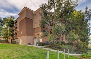 Main picture of 7647 Mission Gorge Rd