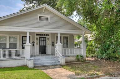 Main picture of 106 Ellis St