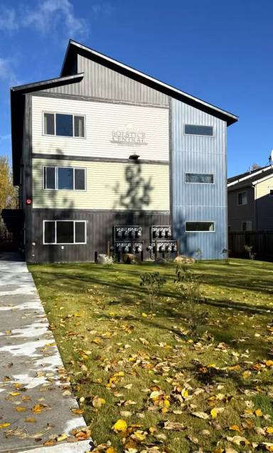 Main picture of 16427 Farm Ave
